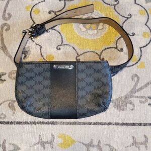 Michael Kors Black and Gray Women's Belt Bag ⚜️🖤⚜️